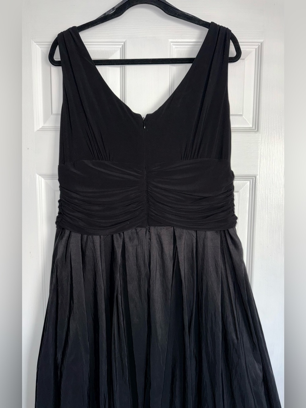 IGNITE EVENINGS 2 PC Set Black Sequin Rosette Gown + Bolero Jacket 18W Formal - Picture 10 of 16